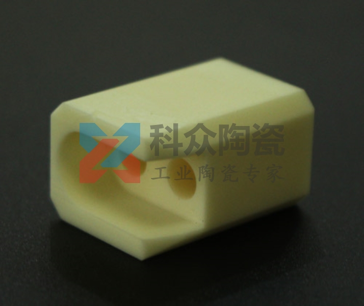 氧化鋁陶瓷有那三個顯著的優點？