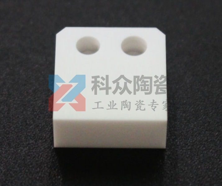導致氧化鋯陶瓷結構件變形的原因有哪些？（圖